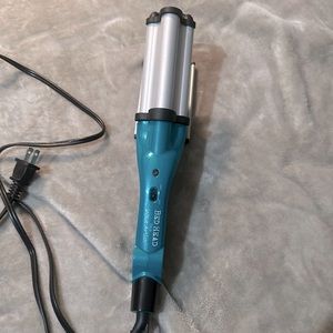 Bed Head wave artist